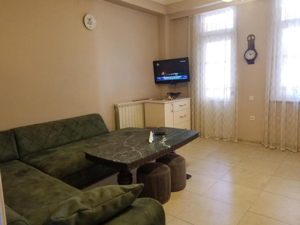 Apartment Chavchavadze 21 Batumi Ngoại thất bức ảnh